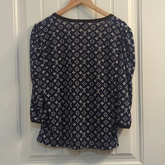 Women's 3/4 sleeve Top - Picture 4 of 5